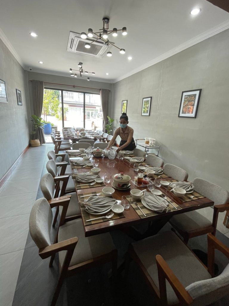 anon cafe restaurant seafood steak koh kong cambodia